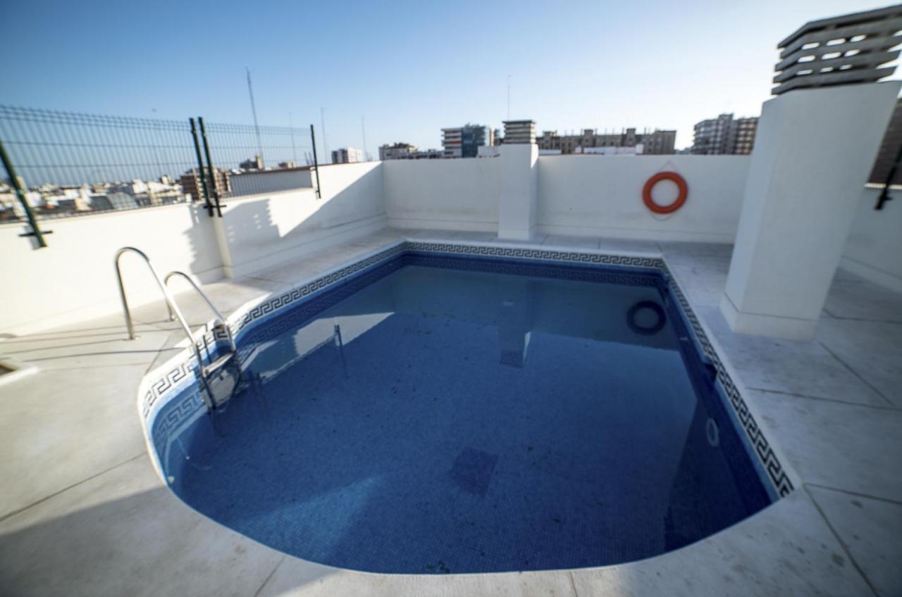 Sea & Wave Palencia Superior Pool Apartment Малага Екстериор снимка