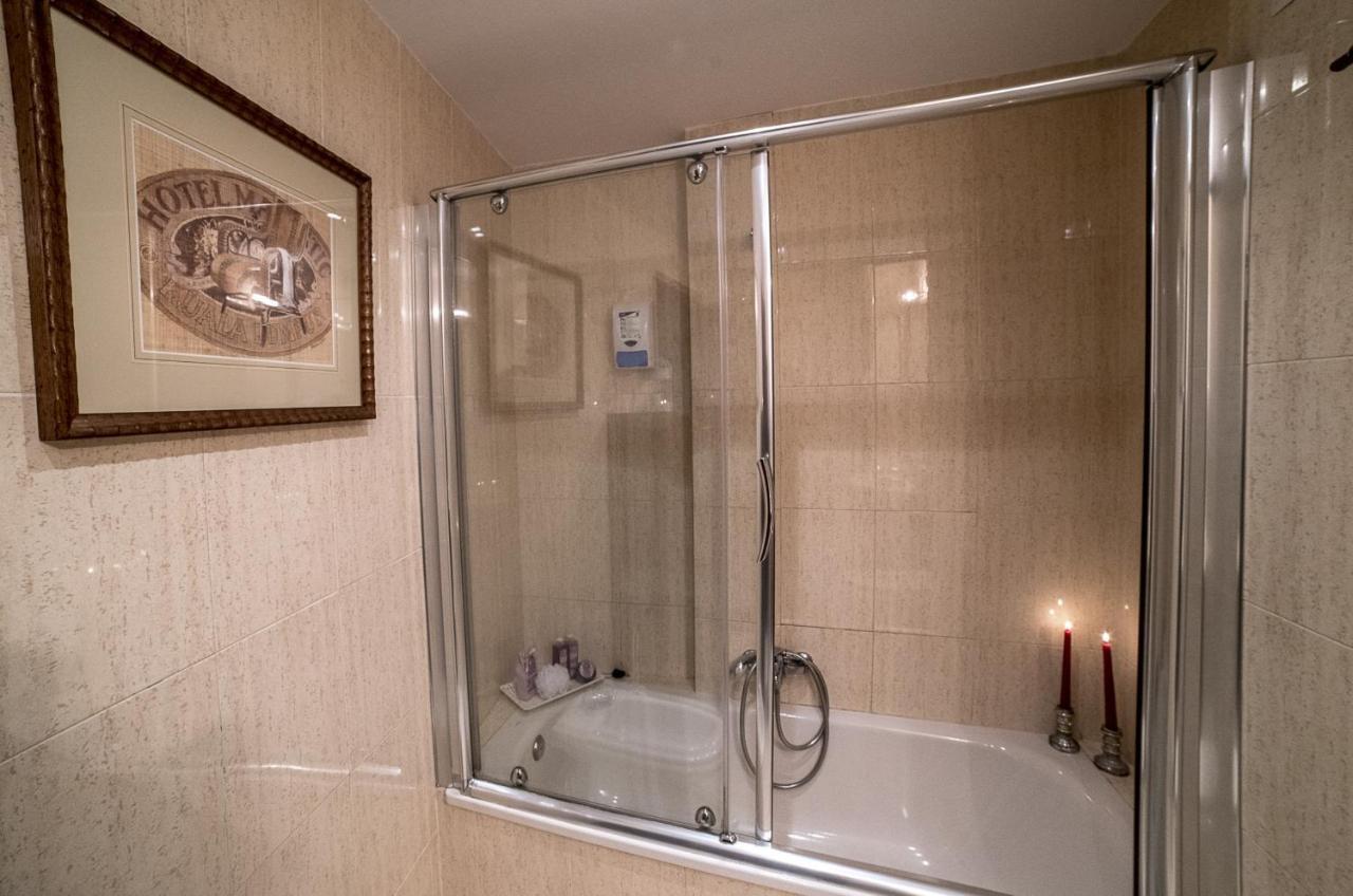 Sea & Wave Palencia Superior Pool Apartment Малага Екстериор снимка